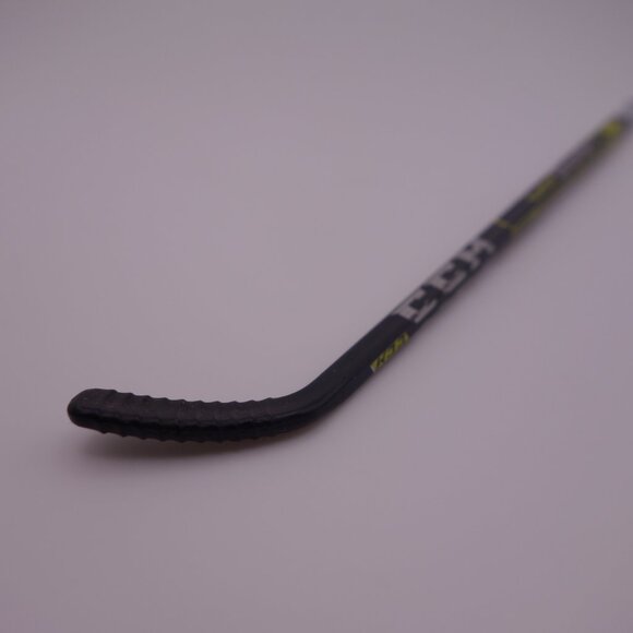 Tim Hortons Boston Bruins Patrice Bergeron 37 Frameworth Mini Stick with Box - Picture 12 of 16